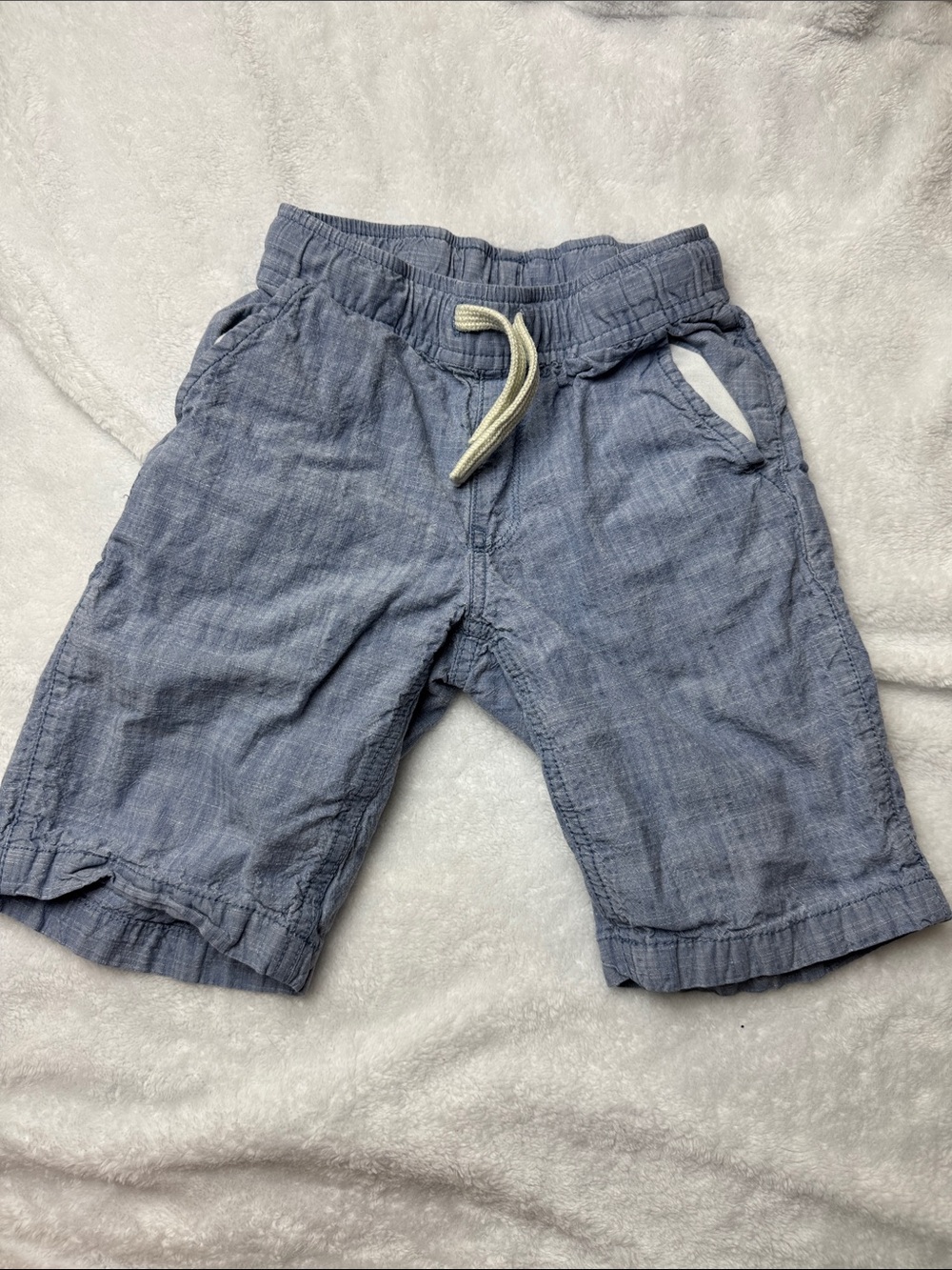 The Children's Place Light Blue Chambray Drawstring Shorts | Boys size 7